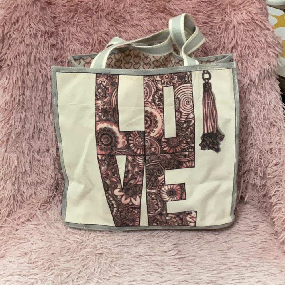 Brighton Cream Tote with Pink Heart Motif - Picture 2 of 7